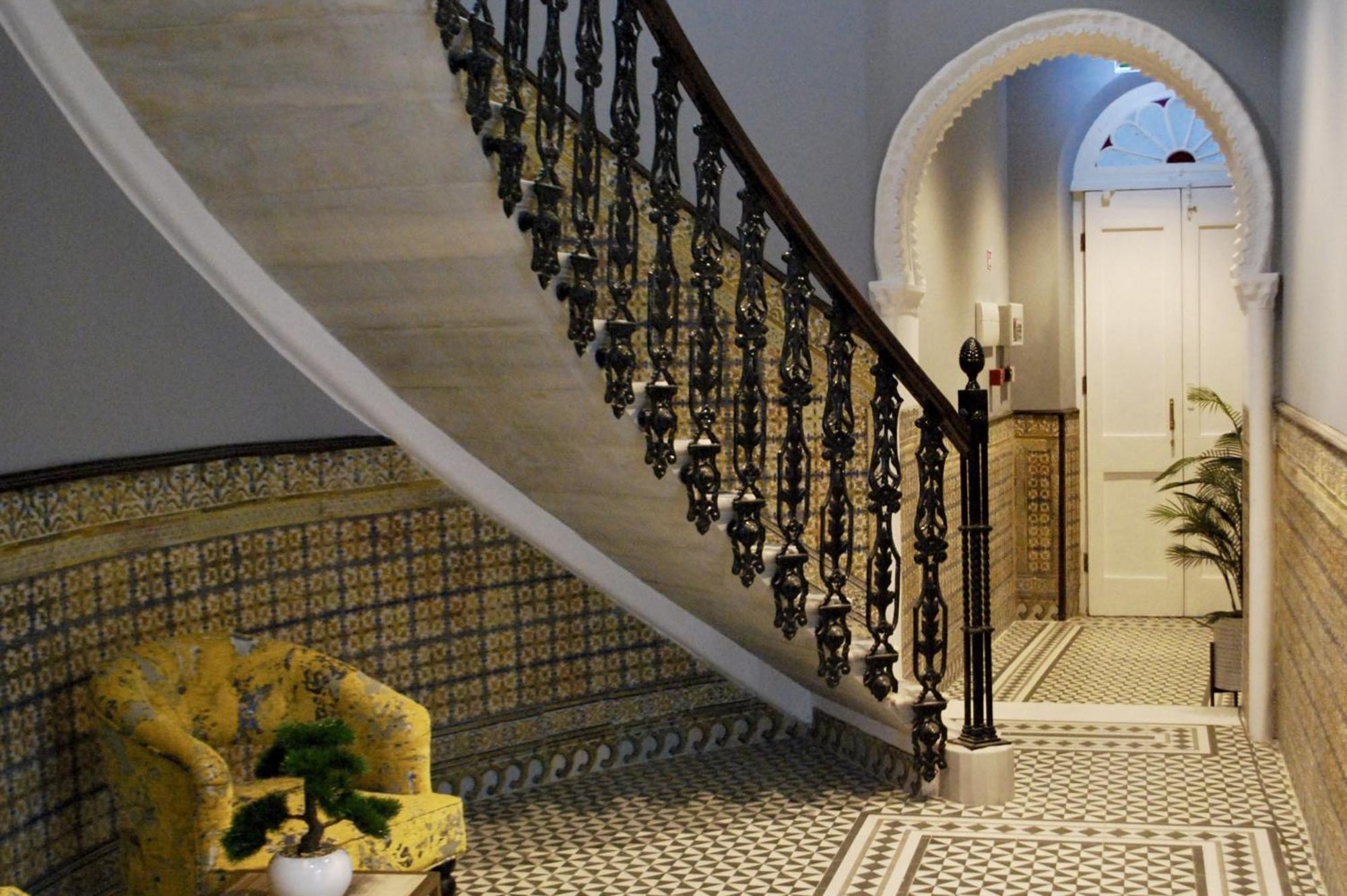 Fabulous City Centre Apartment - Grand Central House 直布罗陀 外观 照片