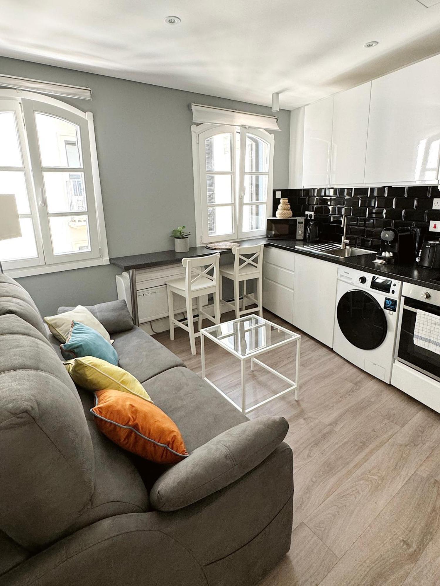 Fabulous City Centre Apartment - Grand Central House 直布罗陀 外观 照片