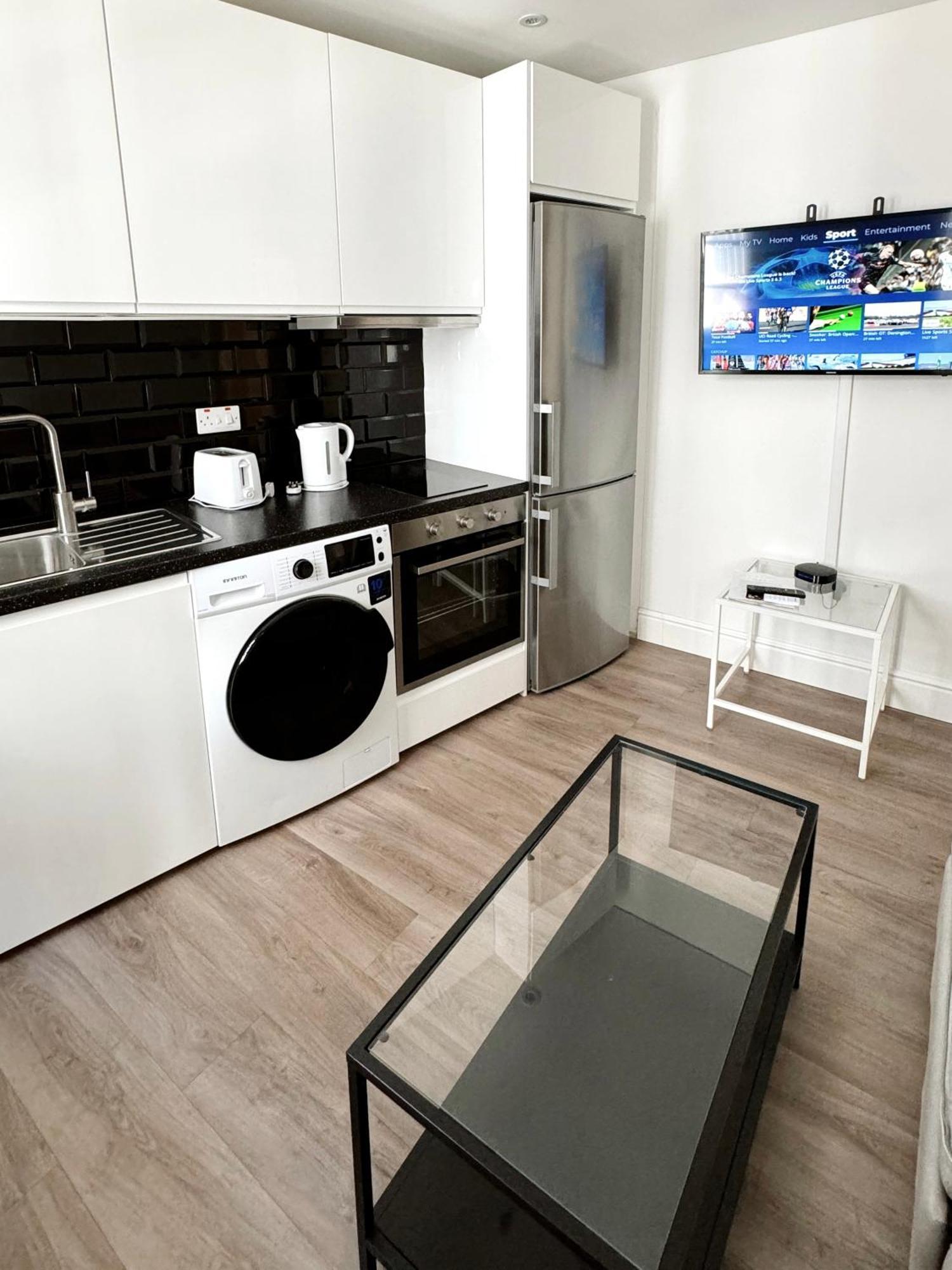 Fabulous City Centre Apartment - Grand Central House 直布罗陀 外观 照片