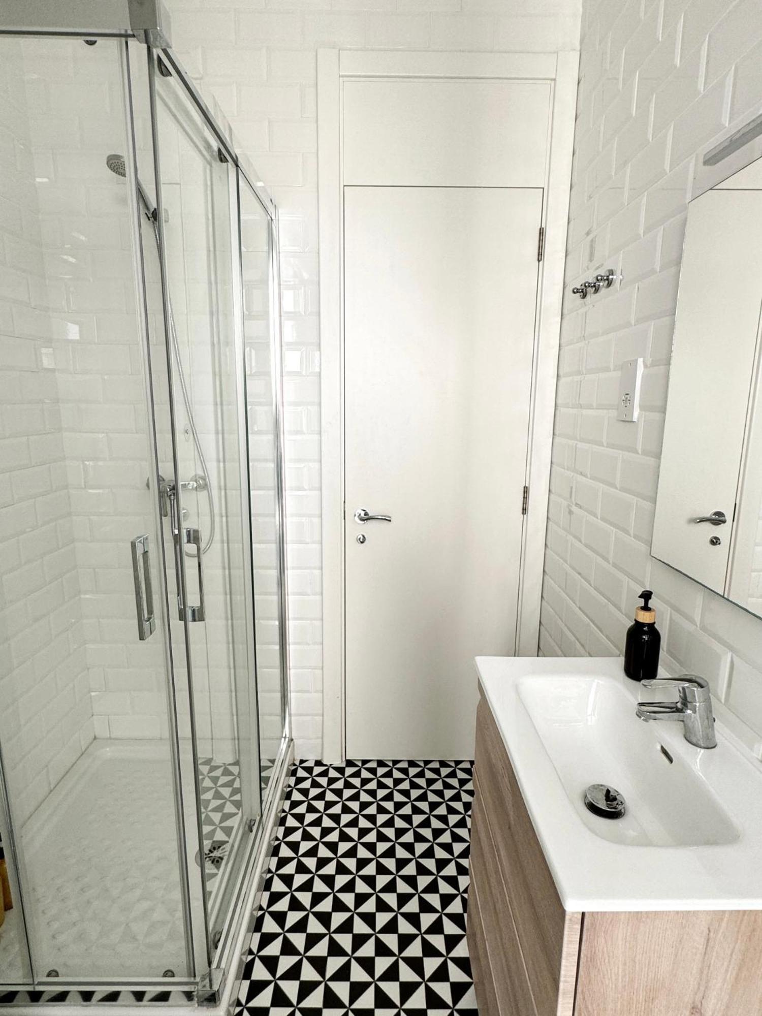 Fabulous City Centre Apartment - Grand Central House 直布罗陀 外观 照片