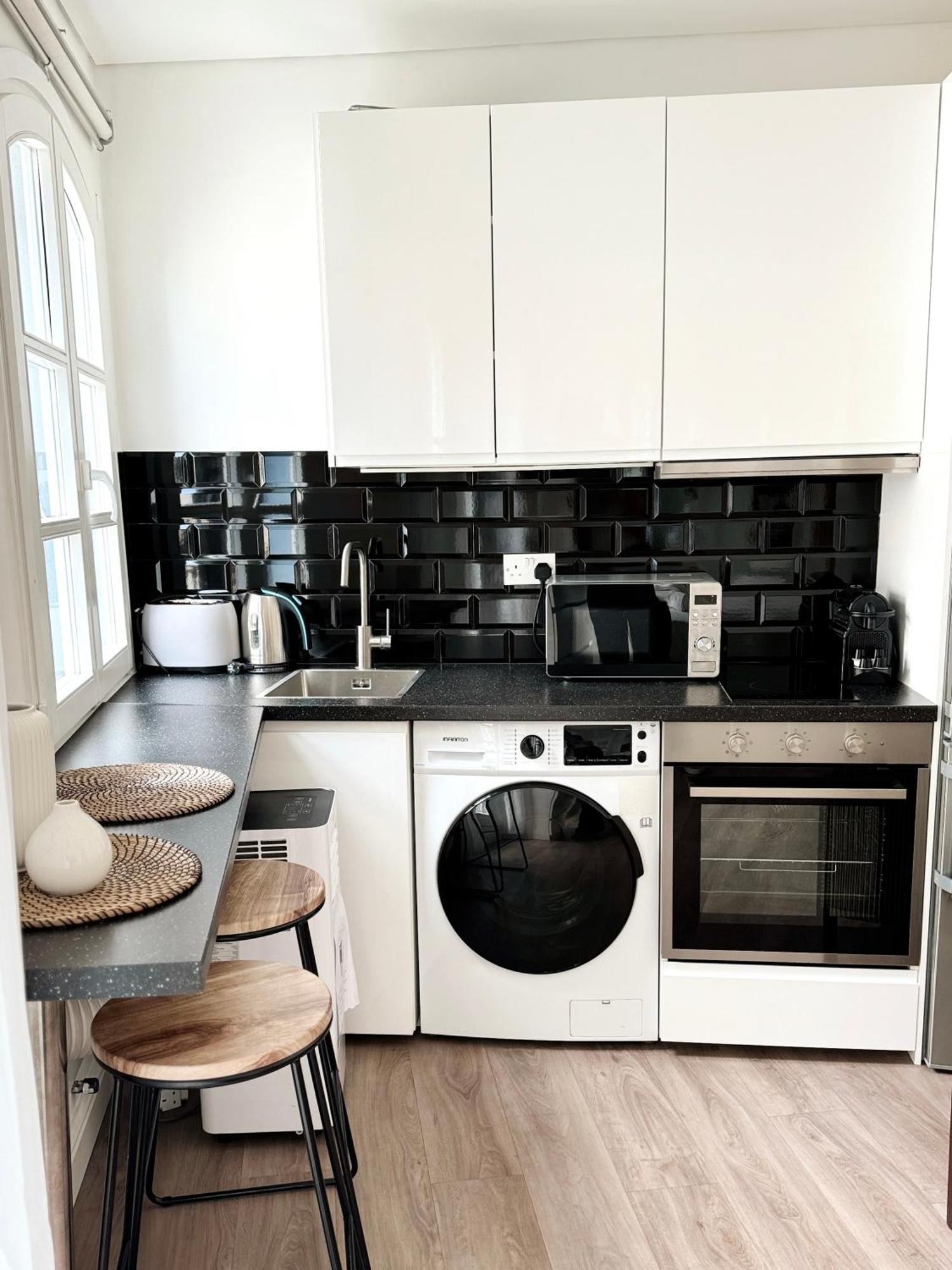 Fabulous City Centre Apartment - Grand Central House 直布罗陀 外观 照片