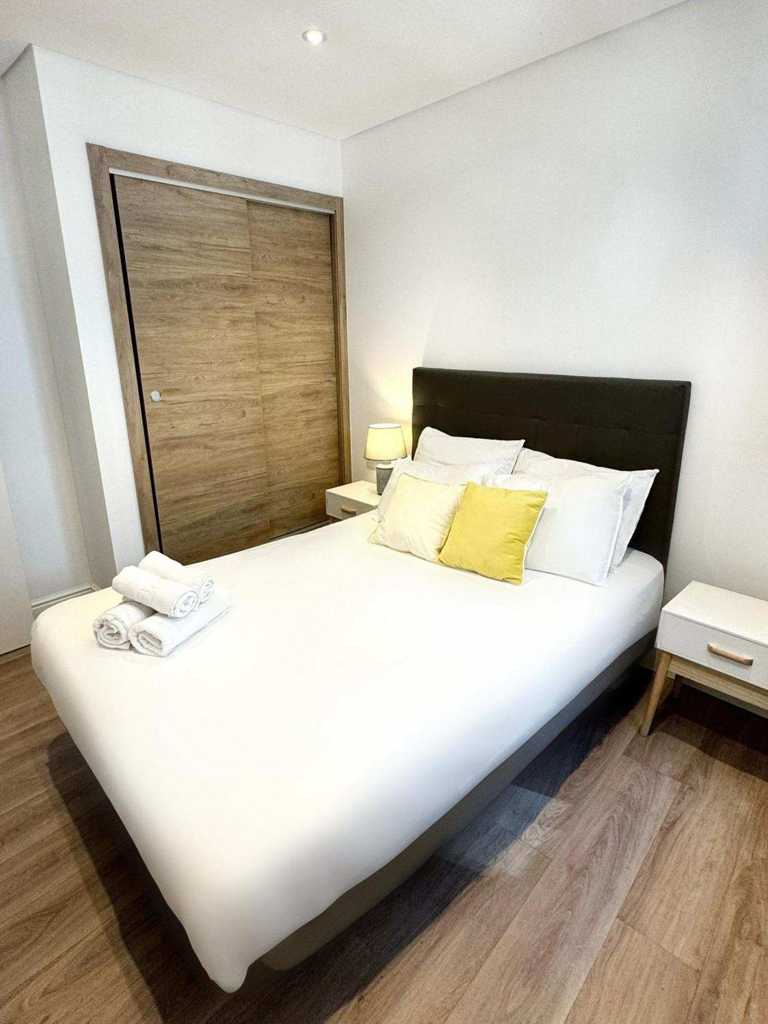 Fabulous City Centre Apartment - Grand Central House 直布罗陀 外观 照片