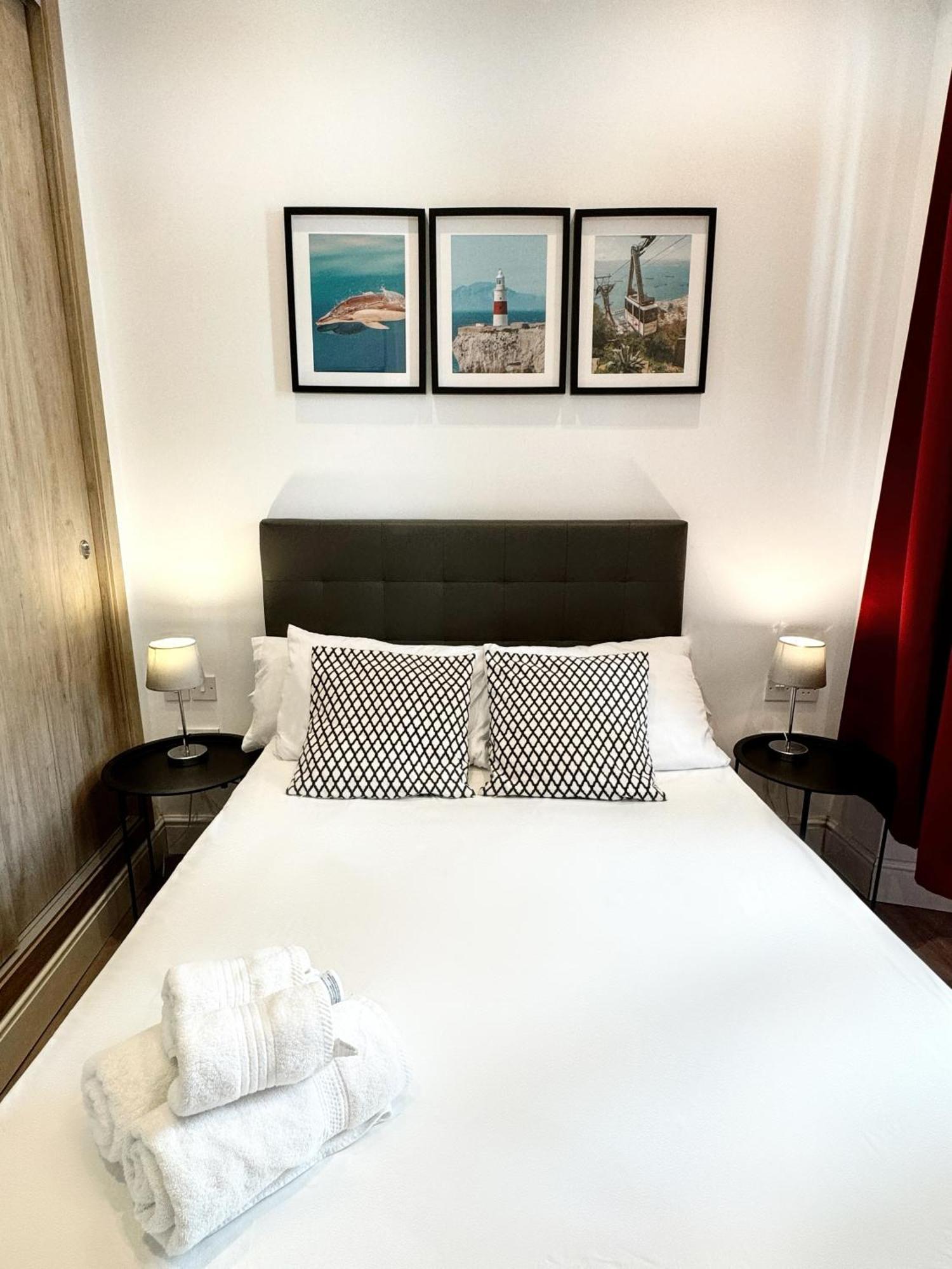 Fabulous City Centre Apartment - Grand Central House 直布罗陀 外观 照片